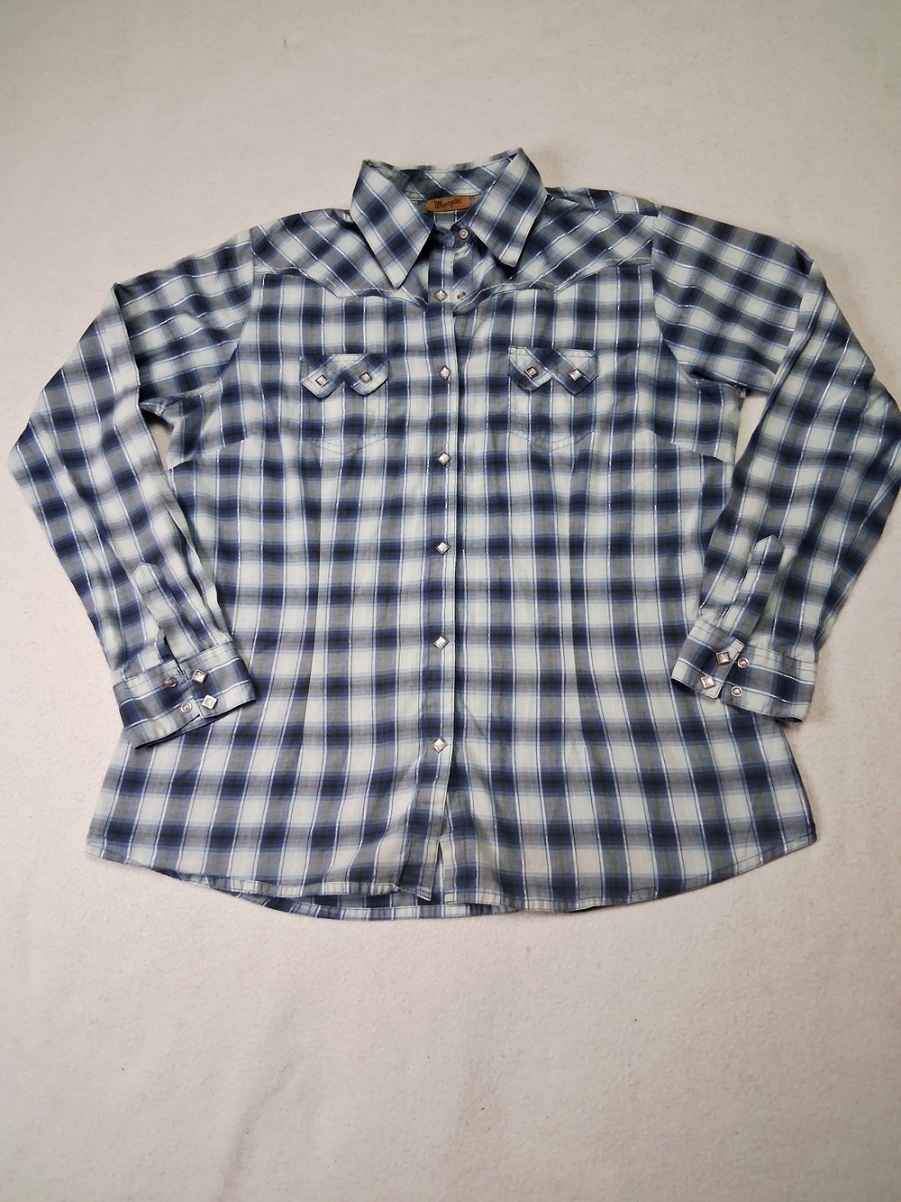 Wrangler Blue and White Plaid Button-Down Western Shirt